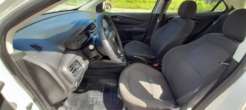 Imagem 8 de 13 de Chevrolet Onix 2013 1.0 Lt 5p