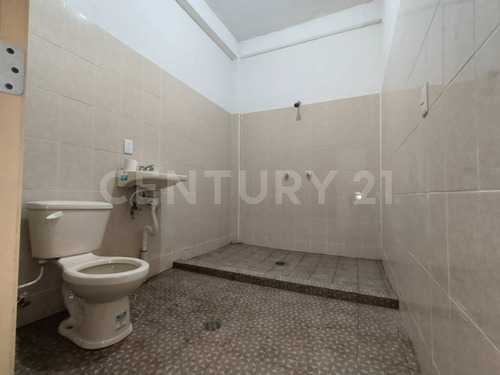 Casa En Venta Con 2departamentos Cerca Metro Ecatepec, Col Fuentes De Aragón