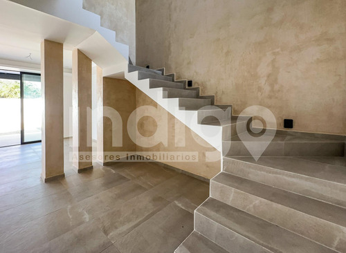 Casa En Venta En Mérida En Privada Tamora, Conkal