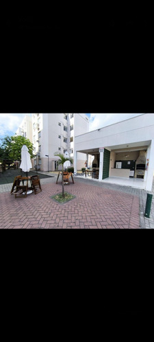 Apartamento 2 Quartos Sala Cozinha/serviço Banh. 1 V Garagem