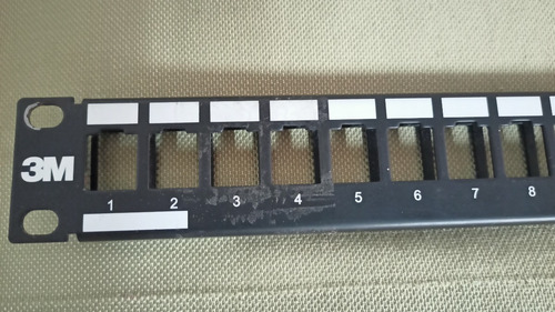 Kit De Router Y Switch Cisco 1921, Sf100-24, Patchpanel 3m (Usado)