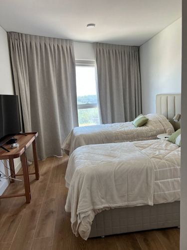 Imagen 10 de 19 de Trump Tower Punta Del Este Playa Brava Alquiler Verano 2023