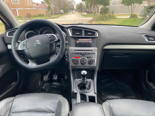 Imagen 3 de 9 de Citroën C4 Lounge 2017 1.6 Hdi 115 Feel Pack
