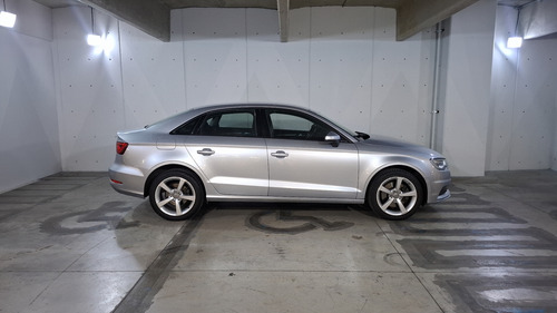 Audi A3 1.8 TFSI AMBIENTE S TRONIC