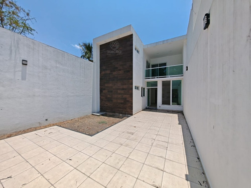 Casa En Venta En Col. Otilio Montaño A Estrenar.