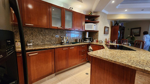 Imagen 12 de 17 de Venta Apartamento Los Mangos Ramses Suites Ii 165448 Andres Peña