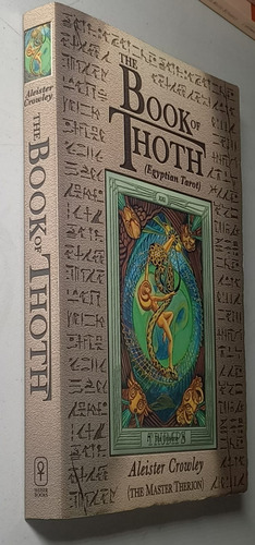Book Of Thoth: (egyptian Tarot) - Aleister Crowley Edit Red W (Usado)
