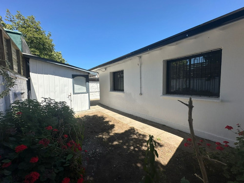 Arriendo Casa Recién Remodelada, A Cuadras Nuevo Hospital