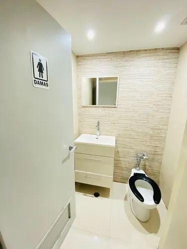 Oficina En Venta - Urb. Chuao