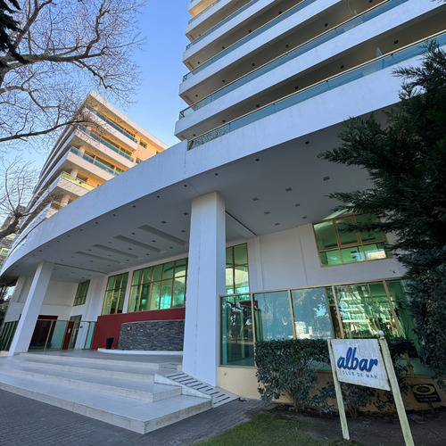 Departamento 4 Ambientes - Semipiso- En Venta, Pinamar Centro- Amenities