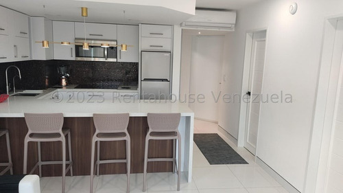 Imagen 4 de 24 de Bello A Estrenar Y Remodelado Con Buen Gusto En El Rosal, Caracas, Código: 23-25836 Mvg