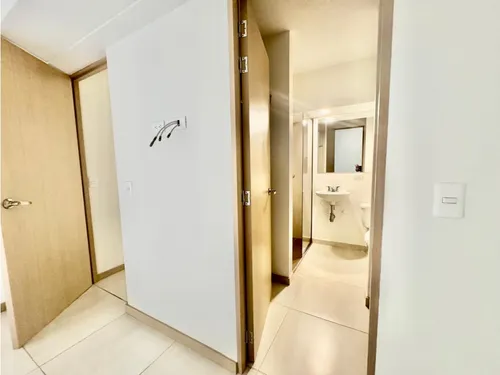 Venta De Apartamento En Itagui Con Vista A La Reserva