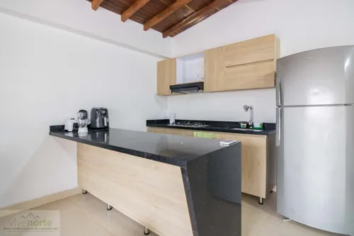 Apartamento En Venta En Niquia Parte Baja. Cod V12573