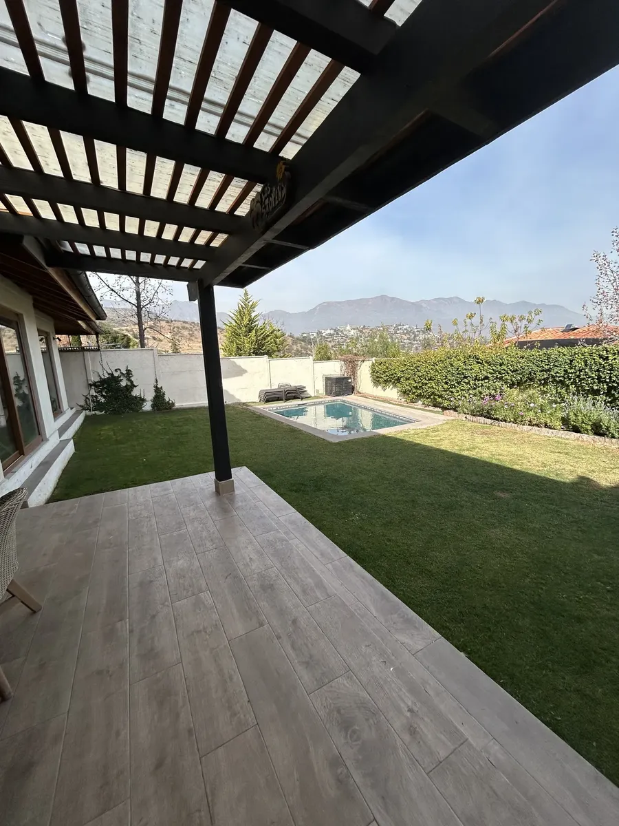 Imagen 5 de 23 de Casa En Condominio Con Vista Despejada , Cercana A Colegios