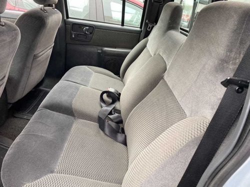 Imagem 14 de 15 de Chevrolet S-10 Rodeio Cab Dupla 2.4 4x2 2011