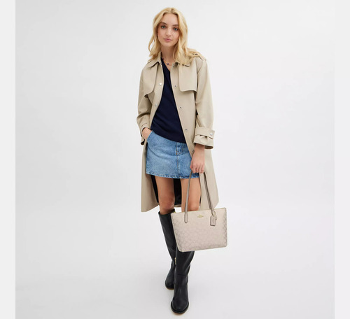 Cartera Tote Bag Fiona Zip In Signature Canvas De Coach