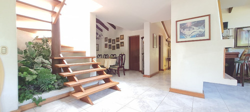 Venta Casa N 7d En Suite Walk-in Clóset 5b 4e 1b El Arrayá