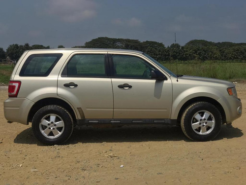 Vendo Flamante Ford Escape Xls 4x2 Año 2012