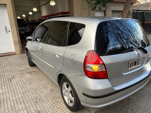 Imagen 12 de 25 de Honda Fit 1.4 Lx 2005