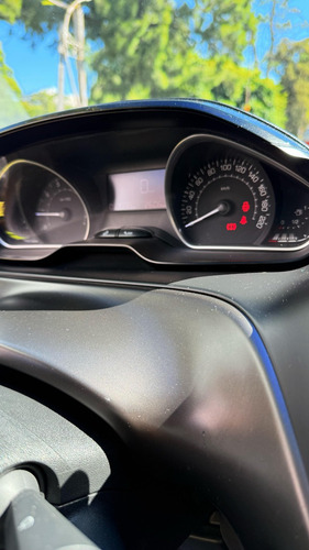 Peugeot 2008 1.6 Feline