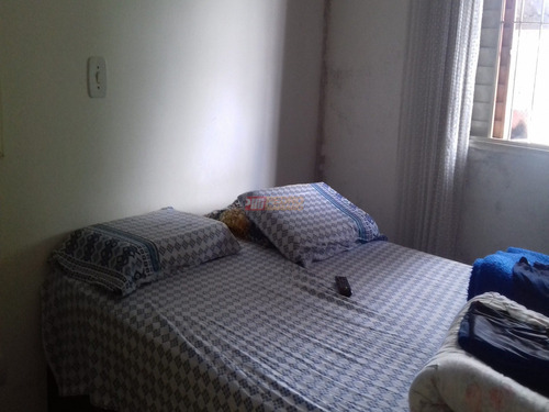 Casa Terrea No Bairro Vila Sacadura Cabral Em Santo Andre Com 02 Dormitorios - V-29359