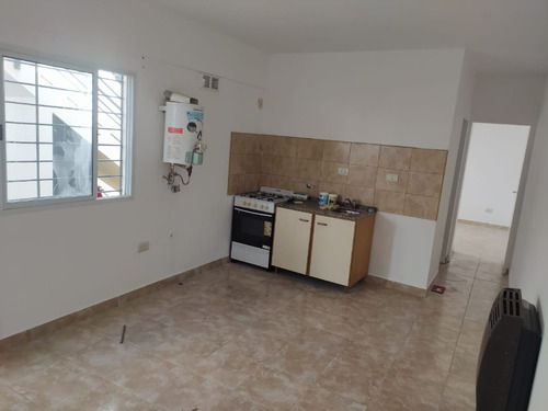 Departamento En Alquiler En Victoria