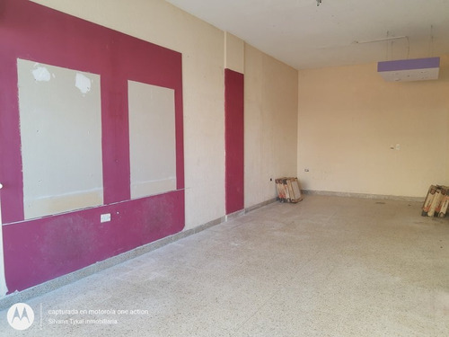 Local En Venta Al Frente