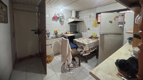 Vende Casa En La Comuna El Bosque Estacionamiento Para 3 Veh