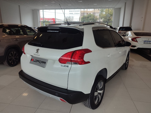Imagen 5 de 9 de Peugeot 2008 Feline 1,6