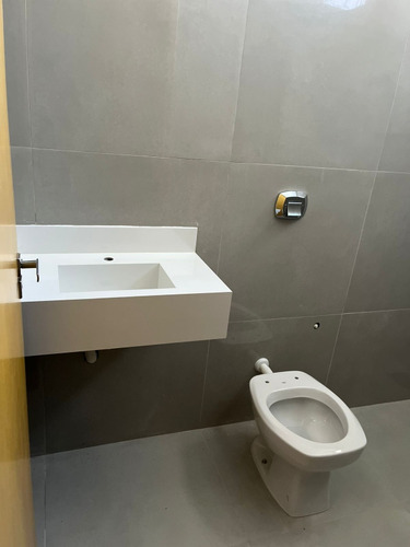 Casa Com 3 Quartos E Suite