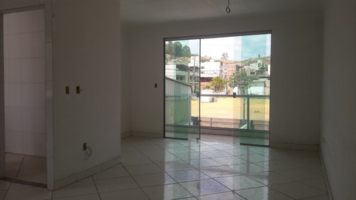Imagem 2 de 14 de Casa 03 Quartos Bairro Jardim Vitoria
