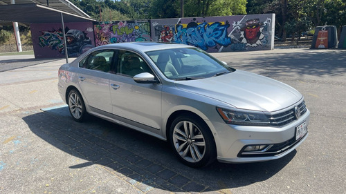 Volkswagen Passat SEL Highline