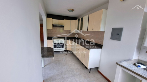Imagen 5 de 14 de Resid. Santa Barbara, Av. Las Américas