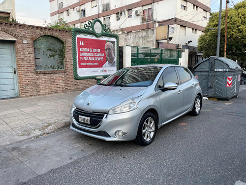 Peugeot 208 1.5 Allure Touchscreen