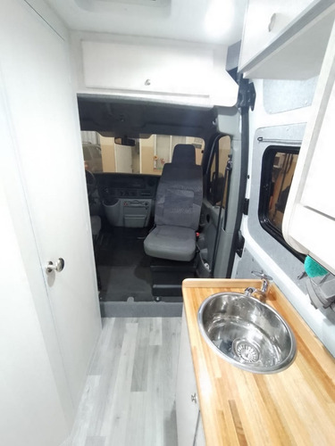 Imagen 7 de 10 de Motorhome Renault Master Para 2 Personas