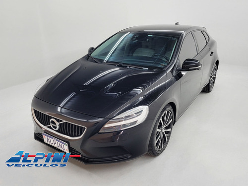 Volvo V40 T4 MOMENTUM