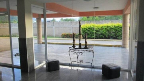 Imagen 19 de 27 de Johanna Castillo Vende Hotel En Pto Cabello 04145951217