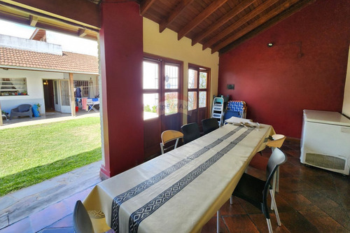 Venta Casa 5 Ambientes En Bernal - Apto Credito