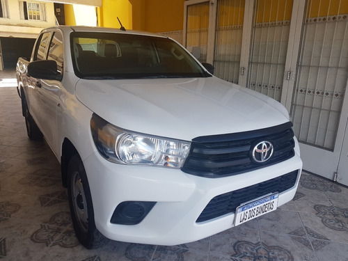 Imagen 3 de 7 de Toyota Hilux Dx 2.4 Doble Cabina 2018