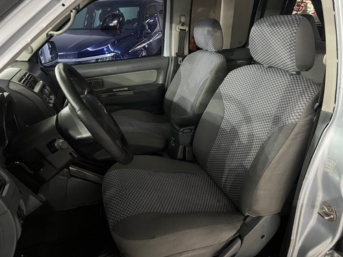 Nissan Frontier 2.8 D/c 4x2 Se