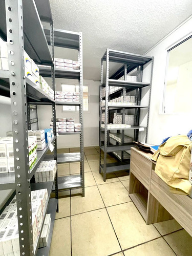 Edificio Para Hospital, Consultorios O Laboratorio