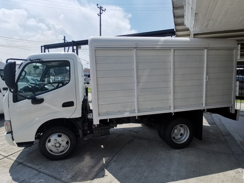 Imagen 6 de 15 de Hino Serie 300, 616 Caja De Redilas