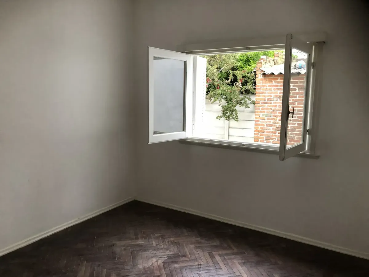 Alquiler De Apartamento De 2 Dormitorios, Cómodo Y Luminoso · Foto 3