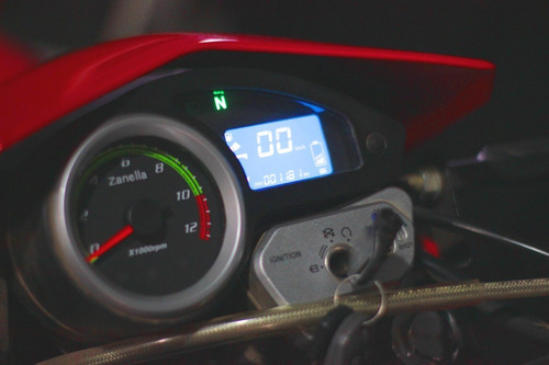 Zanella Zr 200 Ohc Usado Casi Nuevo Con Baúl