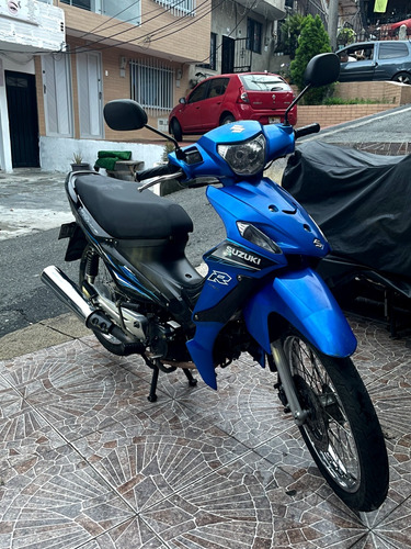 Suzuki  2012