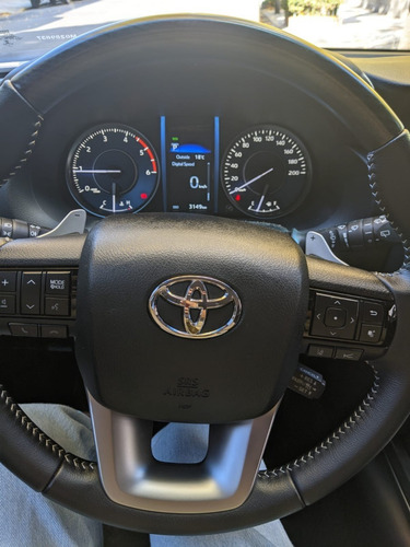 Imagen 4 de 9 de Toyota Sw4 2.8 Srx At6 4x4 7 Asientos 2021!