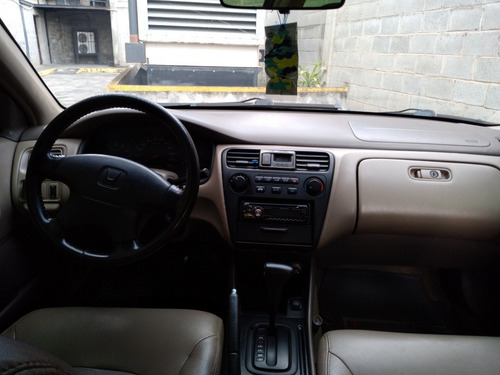 Imagen 6 de 15 de Honda Accord 4dr Ex