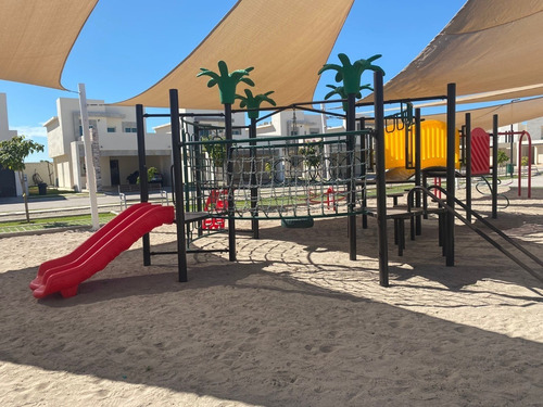 Casa A Estrenar En Residencial Privado Los Mochis, Sinaloa.