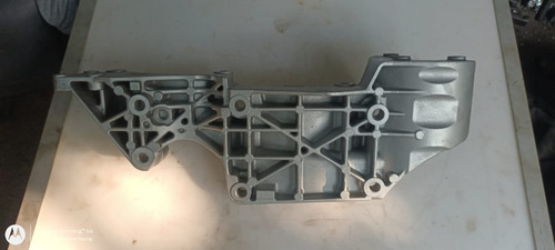 Base Soporte Alternador Compresor Jetta Clásico-a4 Original (Usado)