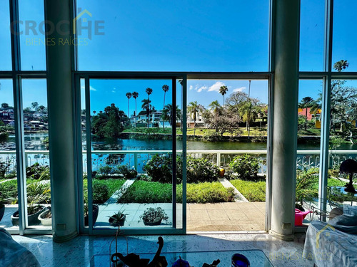 Residencia Con Vista Al Lago De Las Animas, Fracc. Las Anima
